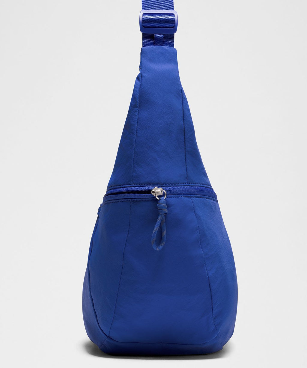 Large Slouchy Sling Bag 13L Beach Ball Blue