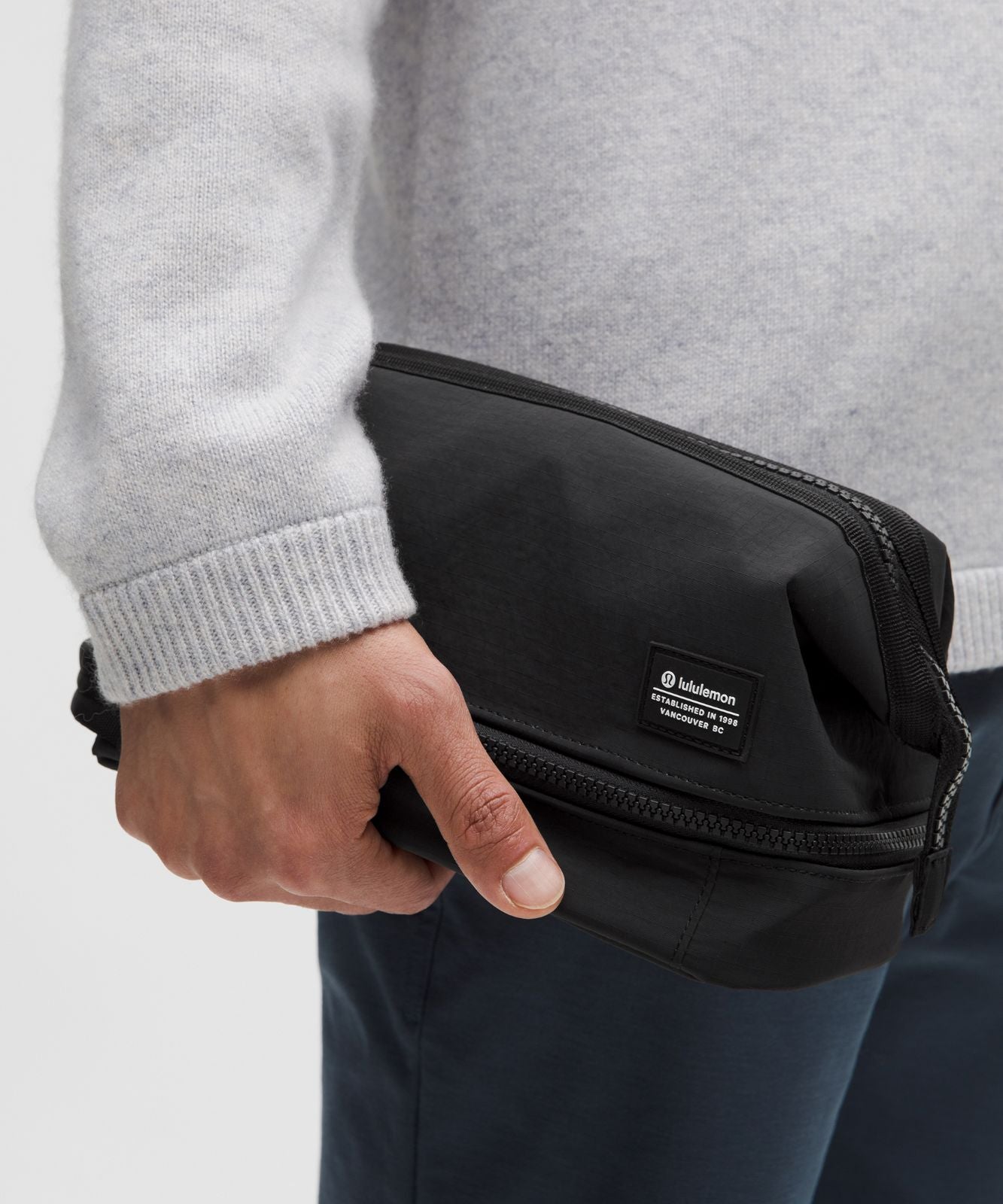 Dual-Compartment Toiletry Bag Black