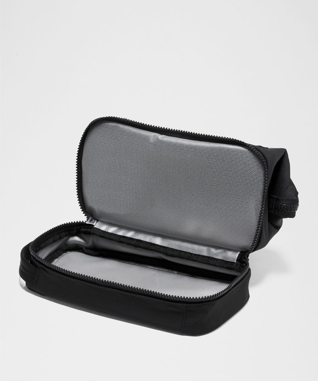 Dual-Compartment Toiletry Bag Black