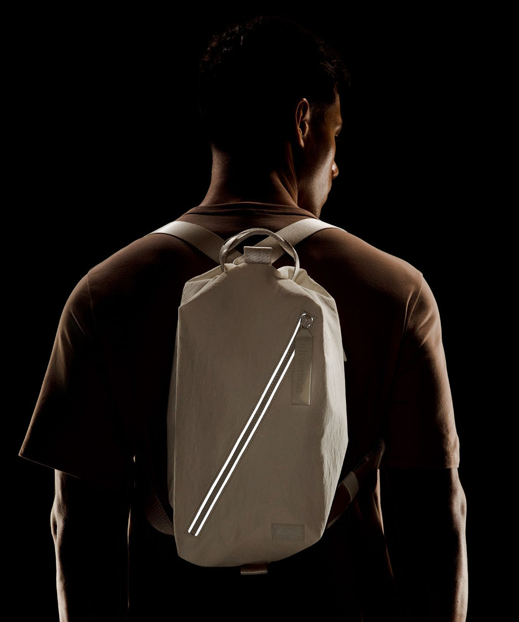 Fast Track Bag 2.0 9L Light Ivory/Gold