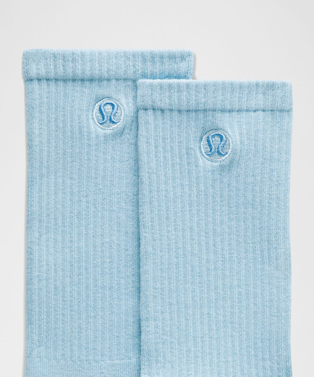Unisex Daily Essential Crew Socks Seafoam