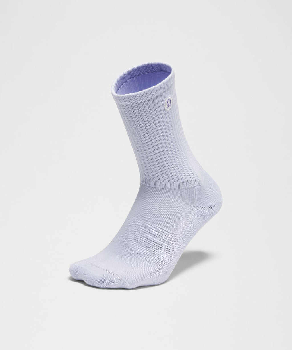 Unisex Daily Essential Crew Socks Serene Blue