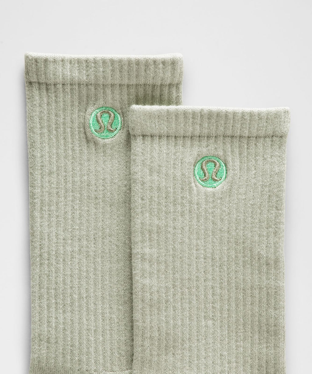 Unisex Daily Essential Crew Socks Fog Green