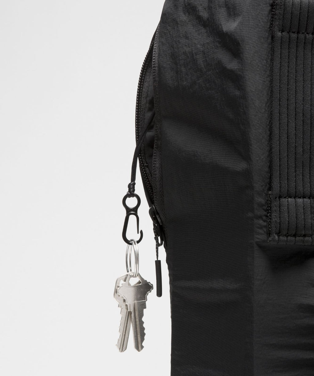 2-in-1 Convertible Backpack 21L Black/Graphite Grey