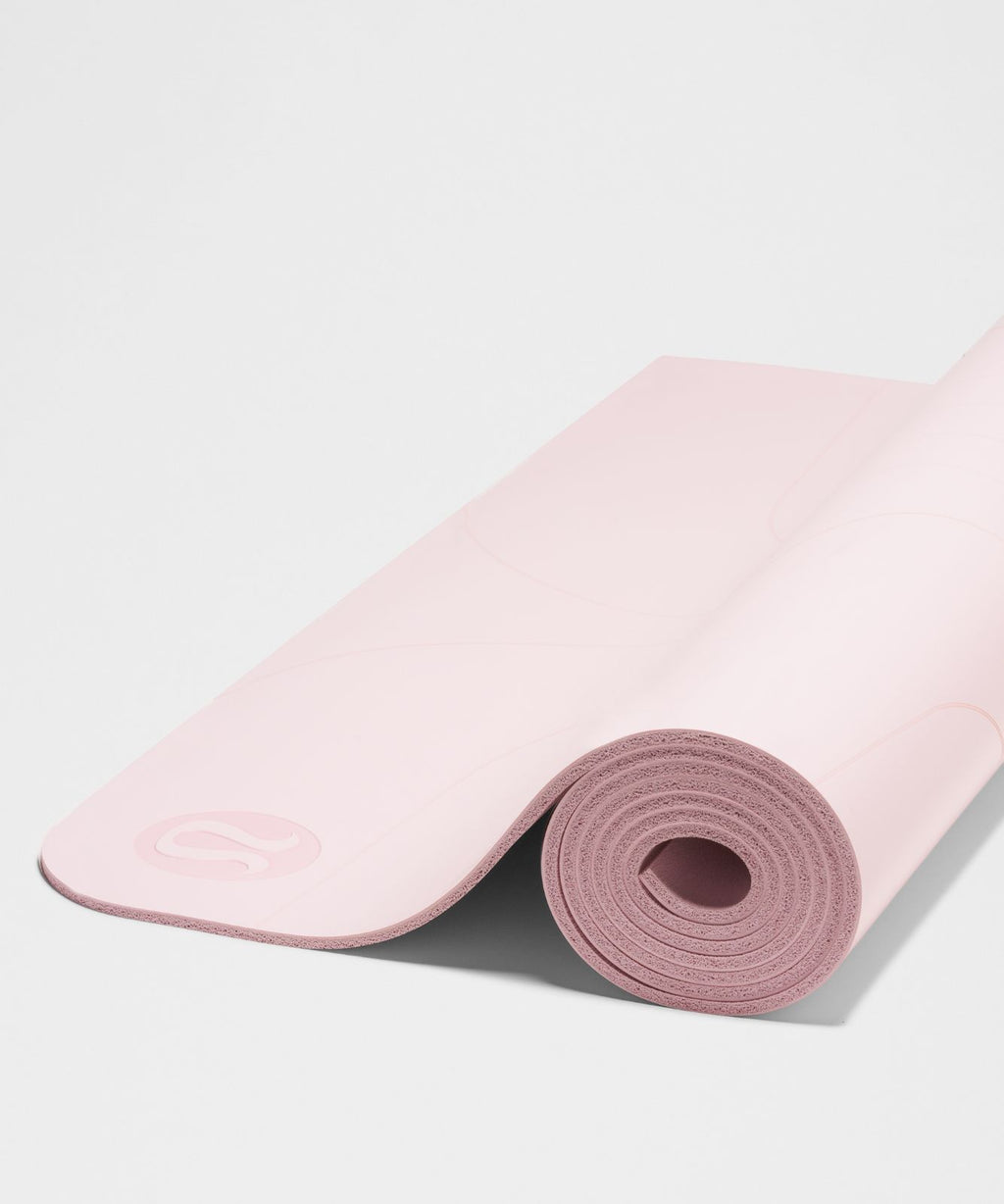 lululemon Align™ Yoga Mat 5mm *Made With FSC™ Certified Rubber Blissful Pink