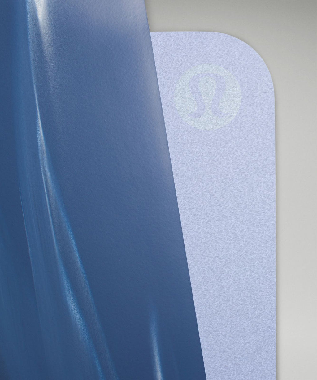 The Mat 3mm *Made With FSC™ Certified Rubber Soft Denim/Pastel Blue/White/Blue Linen