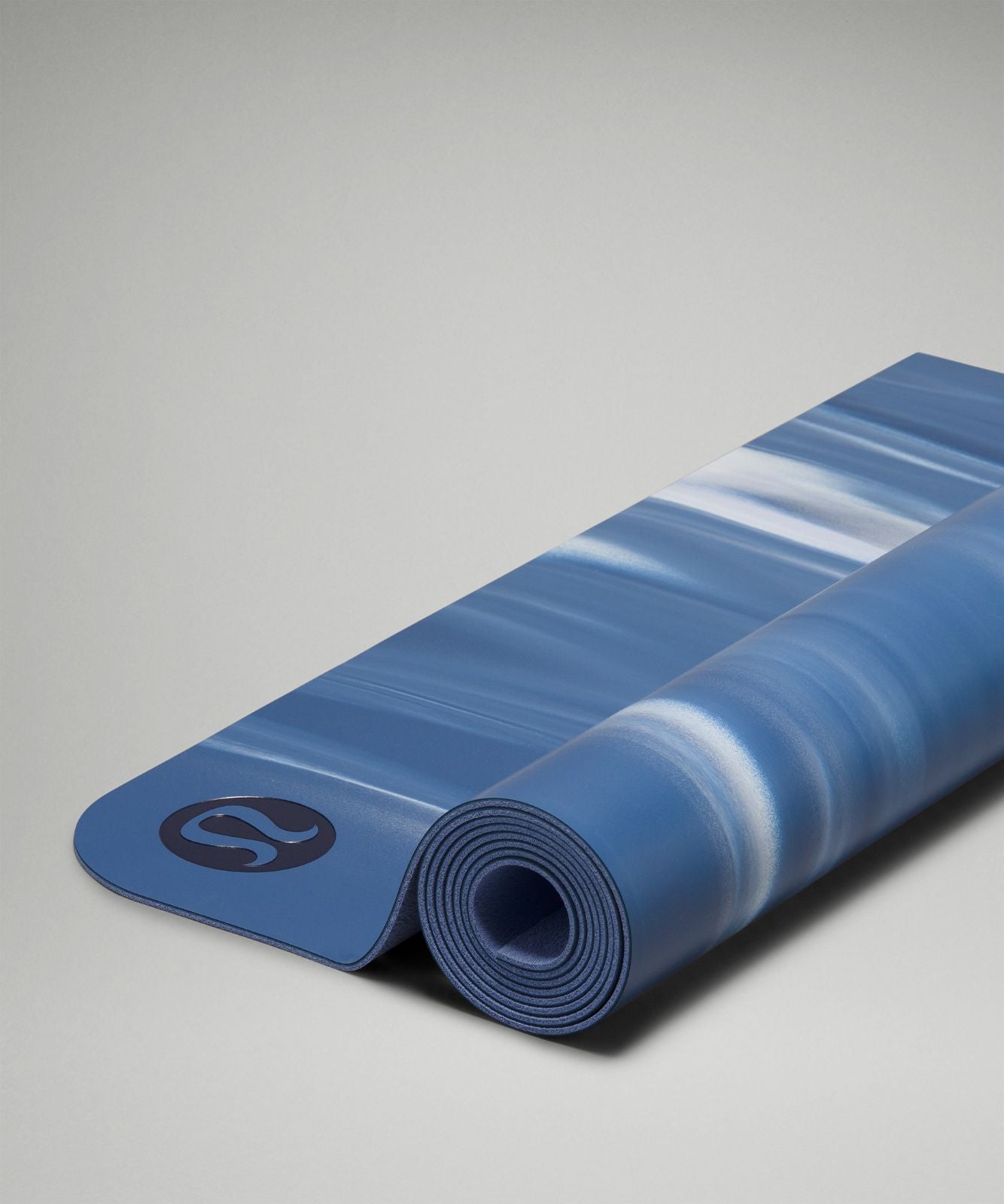 The Mat 3mm *Made With FSC™ Certified Rubber Soft Denim/Pastel Blue/White/Blue Linen