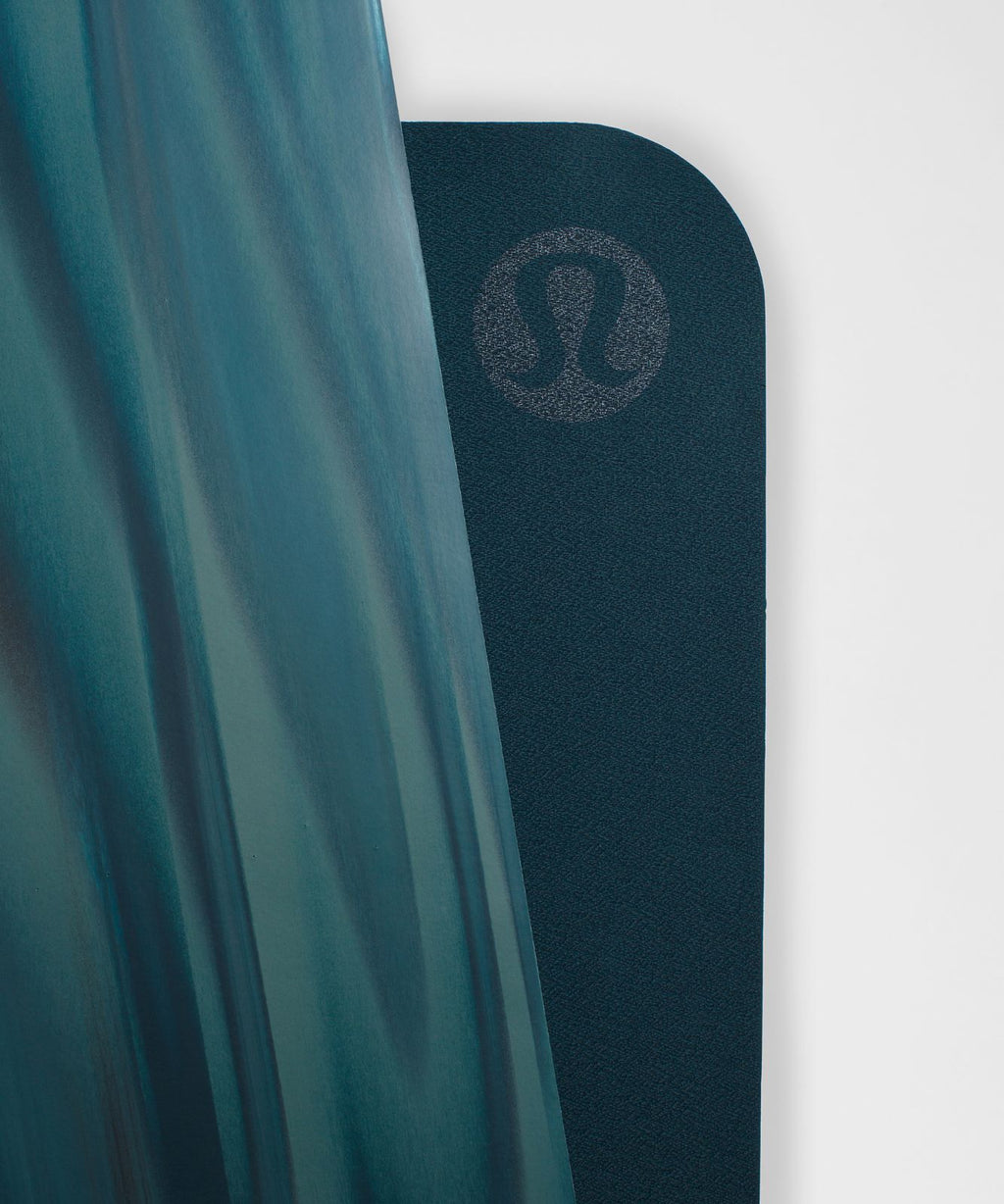 The Mat 3mm *Made With FSC™ Certified Rubber Tidewater Teal/Indochine Blue/Nightmoth/White/Indochine Blue
