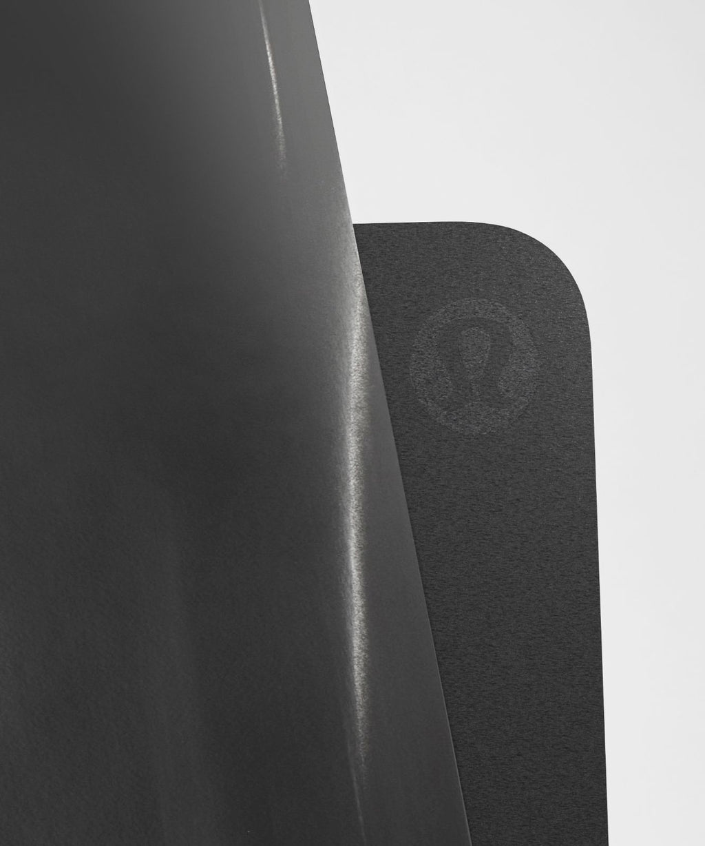 The Mat 3mm *Made With FSC™ Certified Rubber Black/White/Black