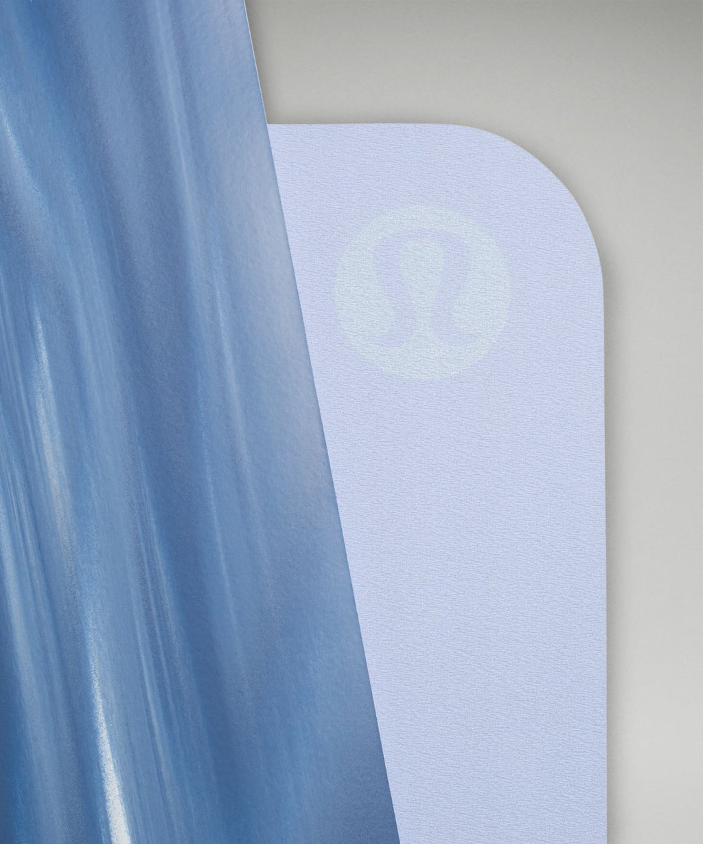 The Mat 5mm *Made With FSC™ Certified Rubber Soft Denim/Pastel Blue/White/Blue Linen