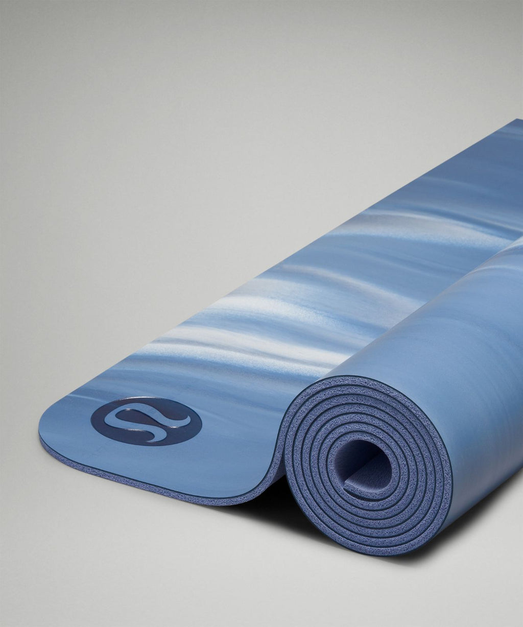 The Mat 5mm *Made With FSC™ Certified Rubber Soft Denim/Pastel Blue/White/Blue Linen