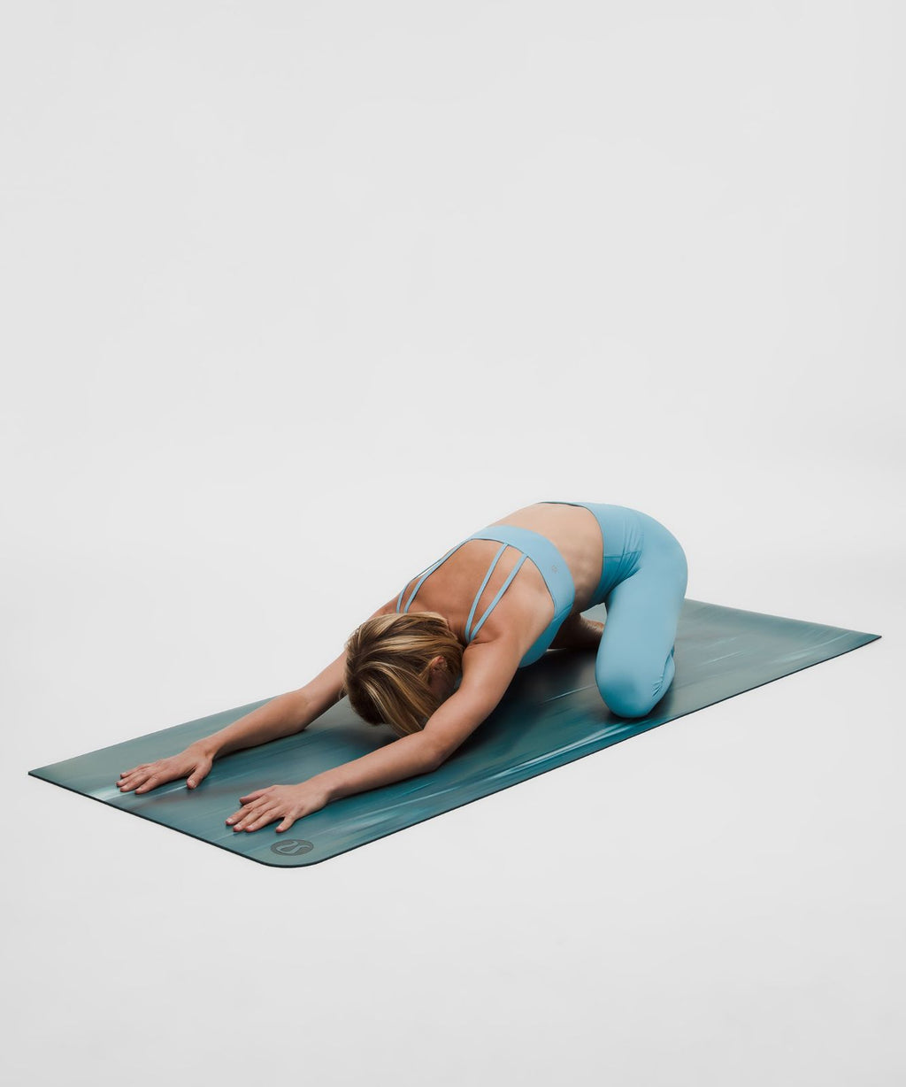 The Mat 5mm *Made With FSC™ Certified Rubber Tidewater Teal/Indochine Blue/Nightmoth/White/Indochine Blue