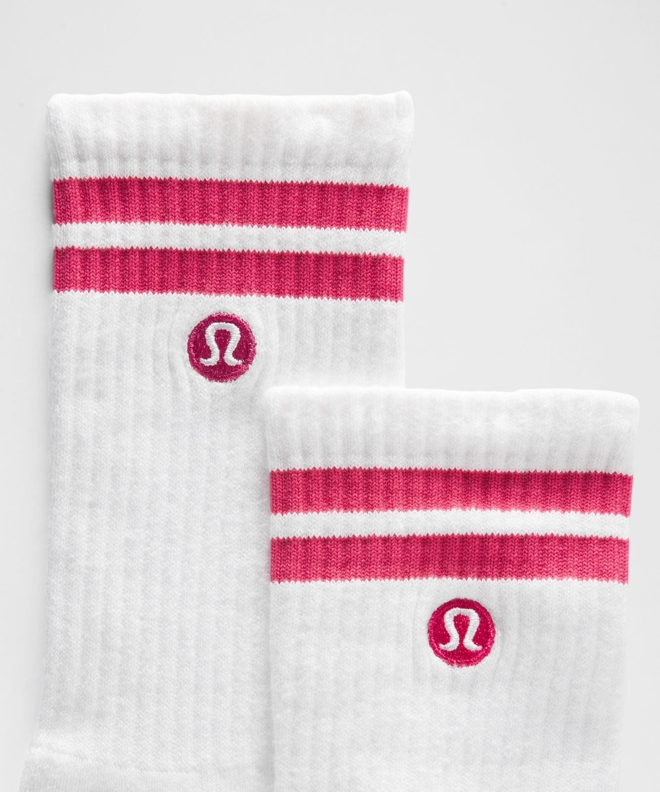 Unisex Daily Essential Crew Socks 3 Pack *Stripe White/Ocean Air/White/Raspberry Coulis/White/Lavender Frost