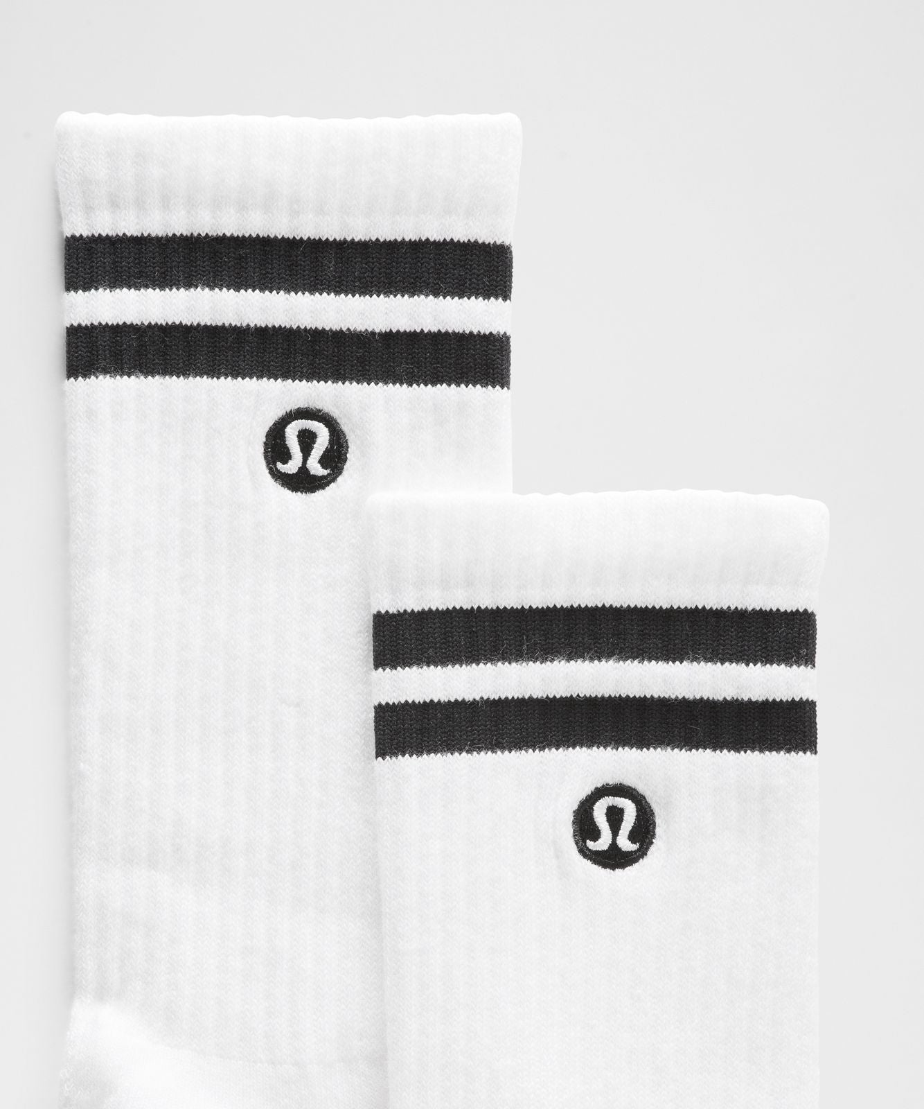 Unisex Daily Essential Crew Socks *Stripe White/Black