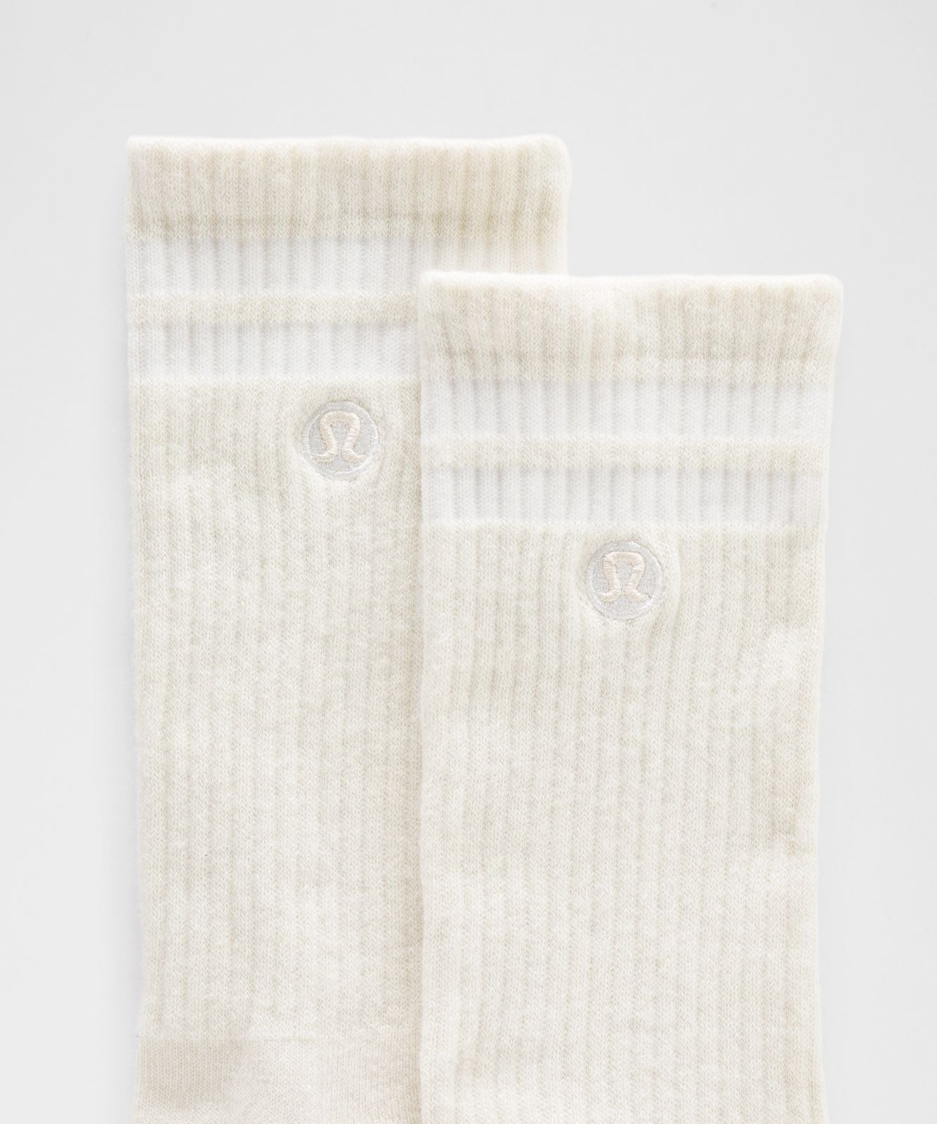 Unisex Daily Essential Crew Socks *Stripe Light Ivory/White