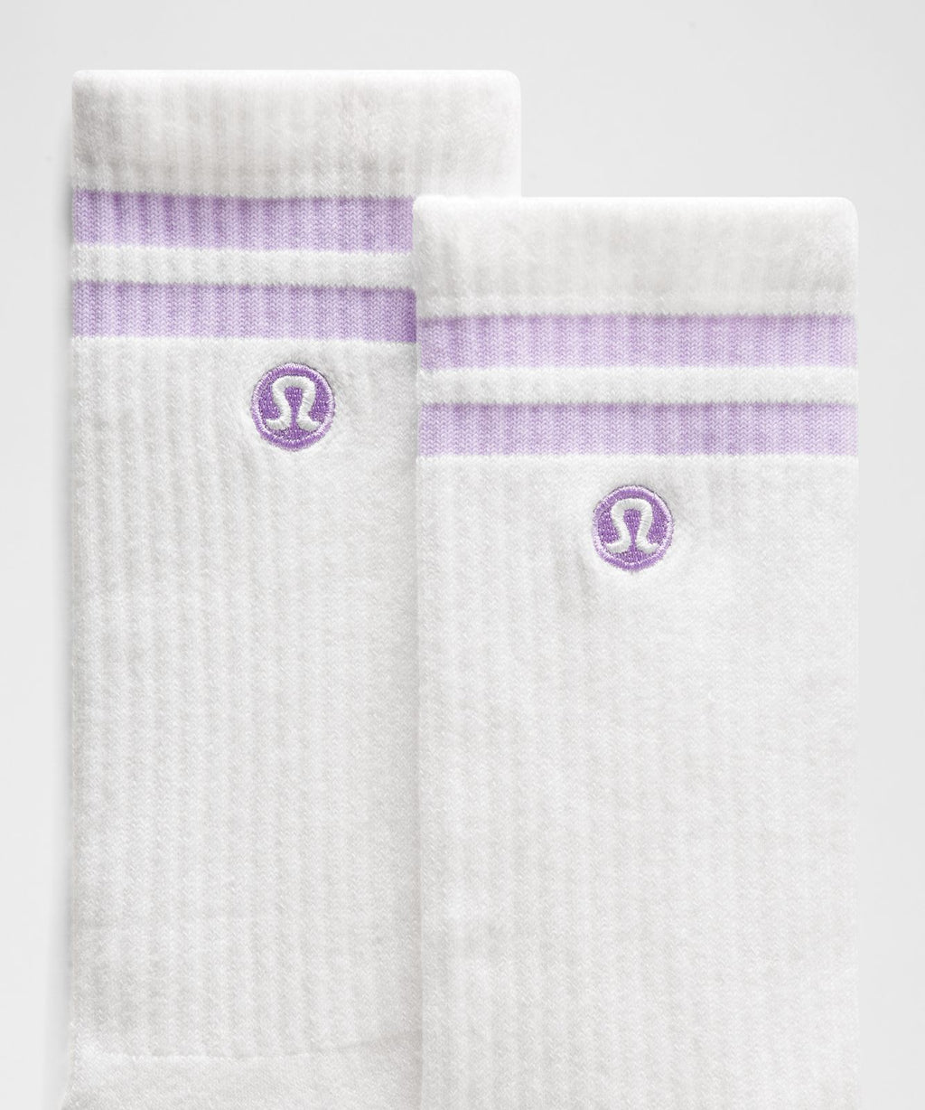 Unisex Daily Essential Crew Socks *Stripe White/Lavender Frost