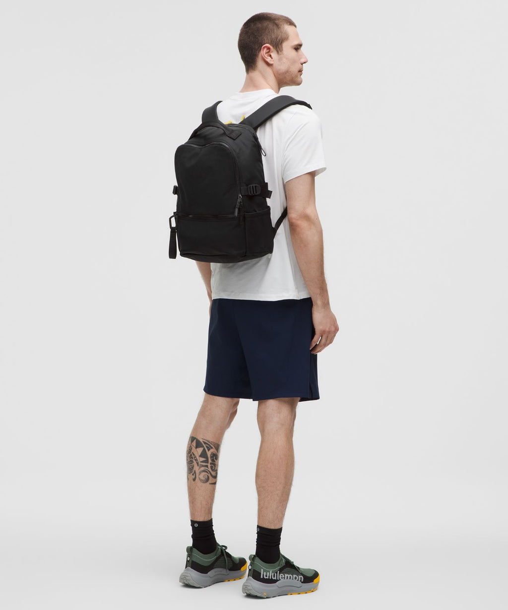 New Crew Backpack 22L *Updated Black