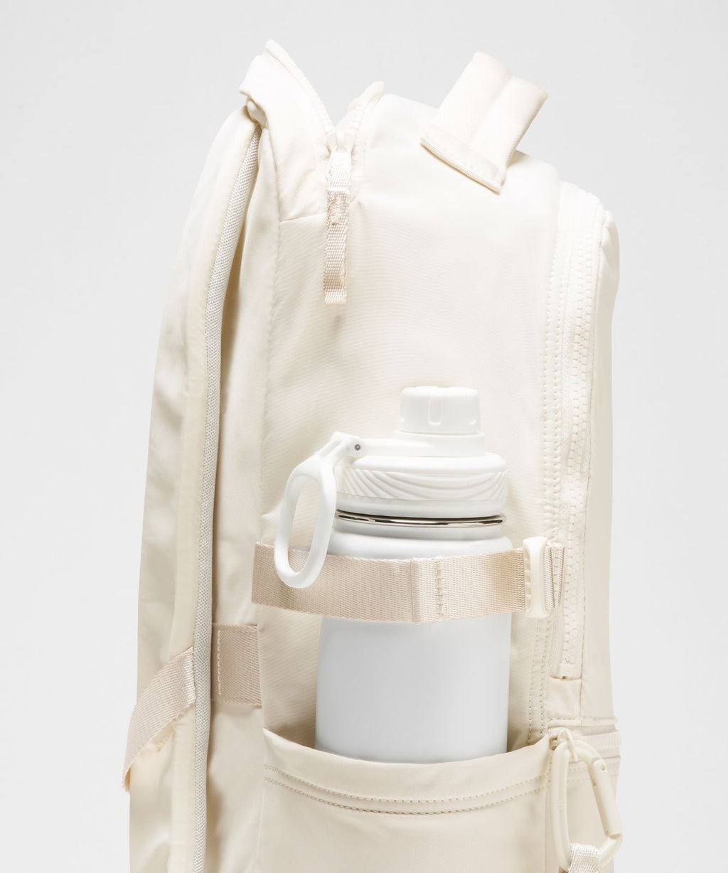 New Crew Backpack 22L *Updated Light Ivory