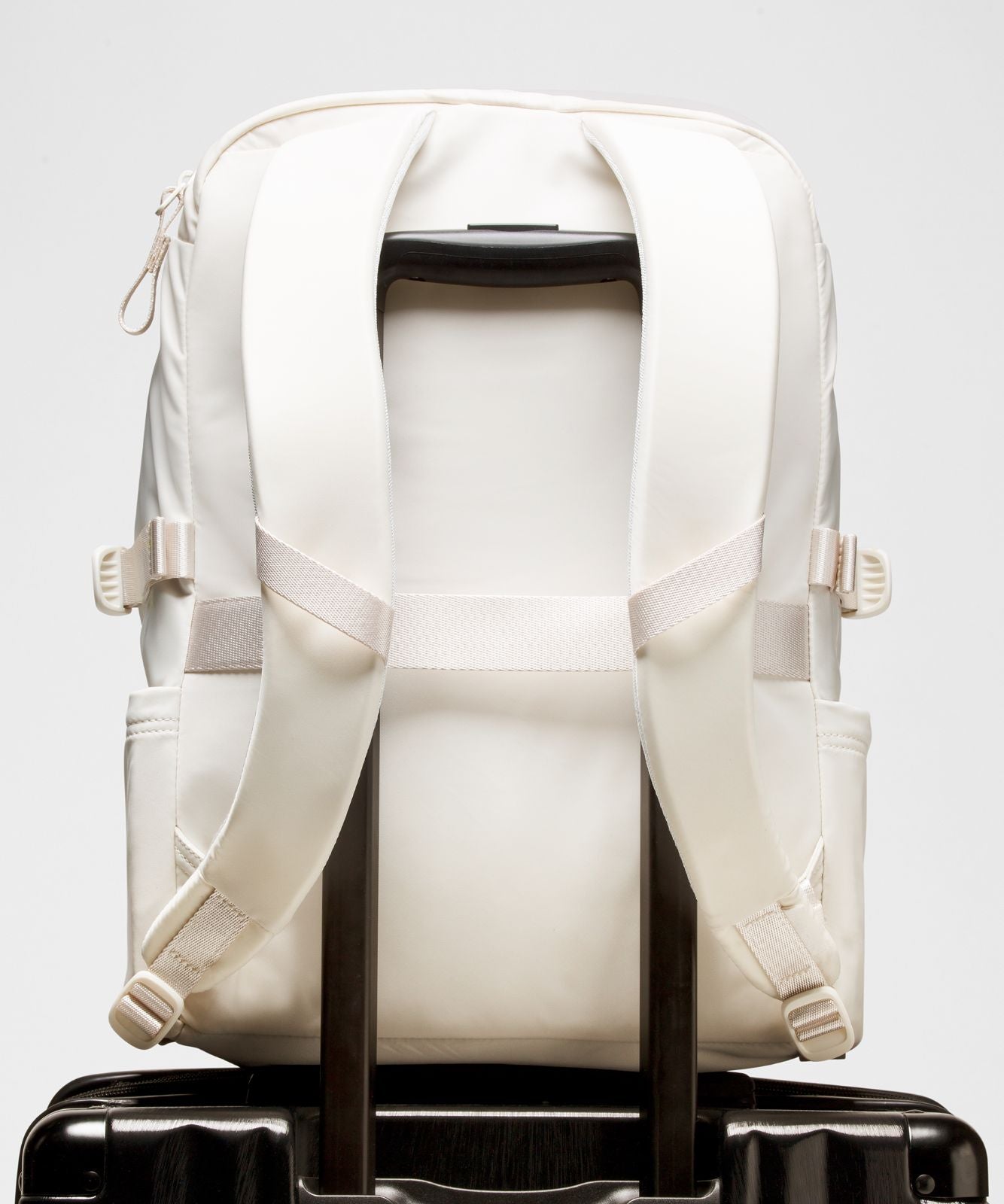New Crew Backpack 22L *Updated Light Ivory