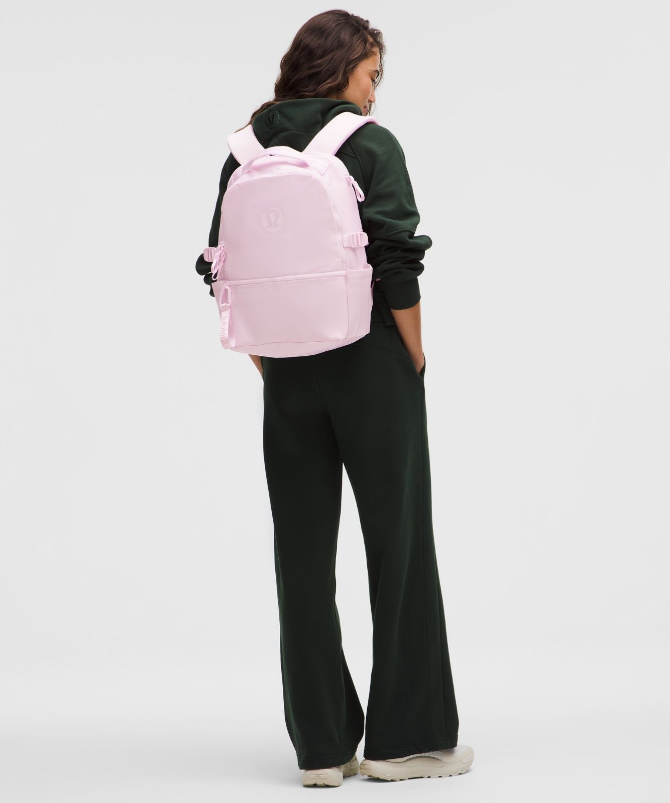 New Crew Backpack 22L *Updated Blissful Pink