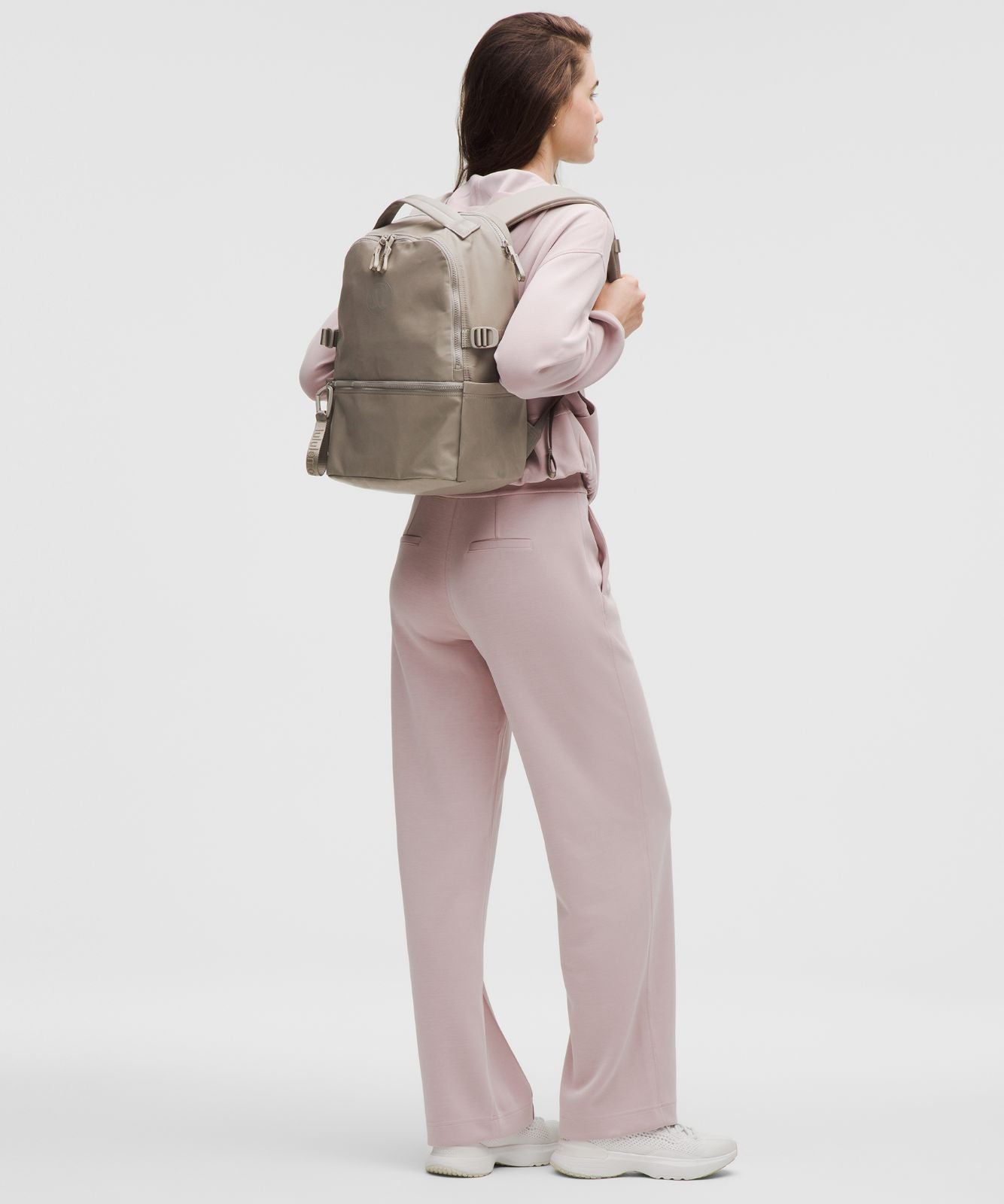 New Crew Backpack 22L *Updated Warm Ash Grey