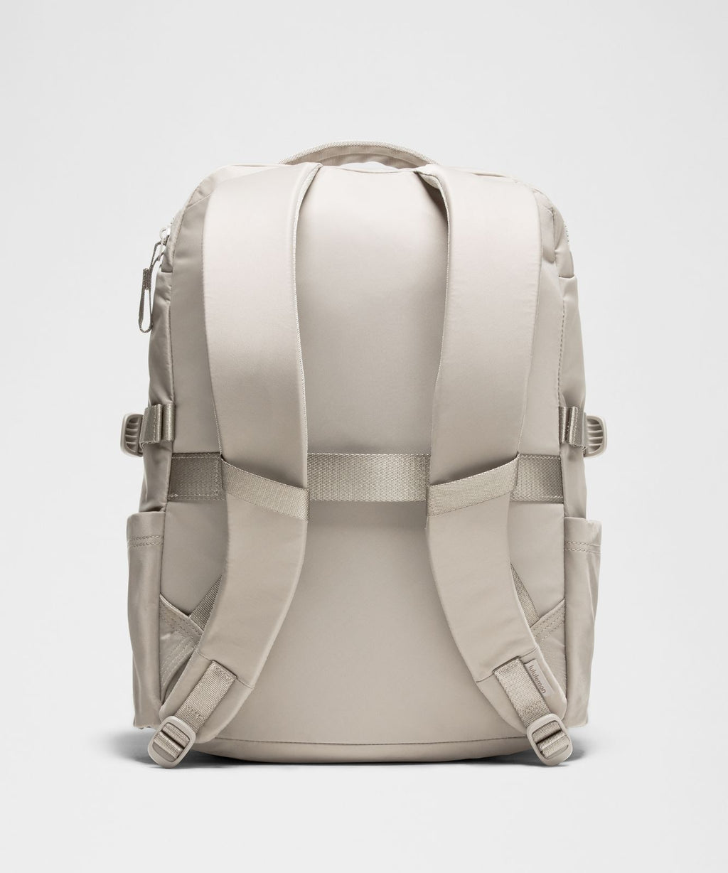 New Crew Backpack 22L *Updated Warm Ash Grey
