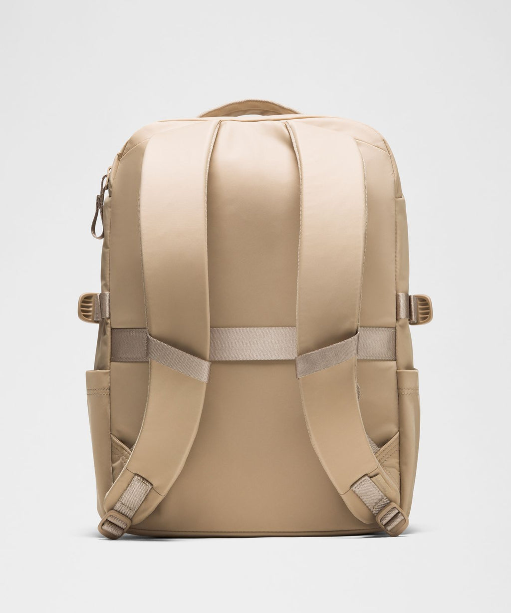 New Crew Backpack 22L *Updated Wacky Khaki/Wacky Khaki