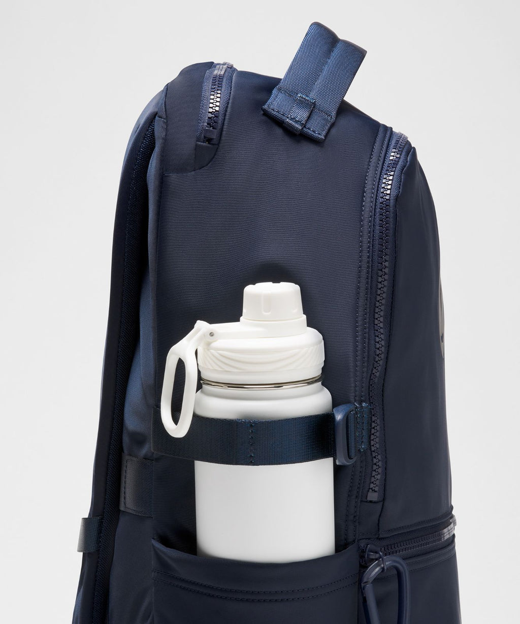 New Crew Backpack 22L *Updated True Navy/Wacky Khaki