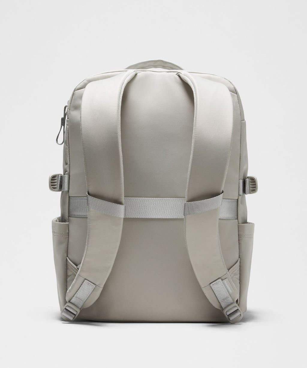 New Crew Backpack 22L *Updated Hailstone Grey/Wacky Khaki