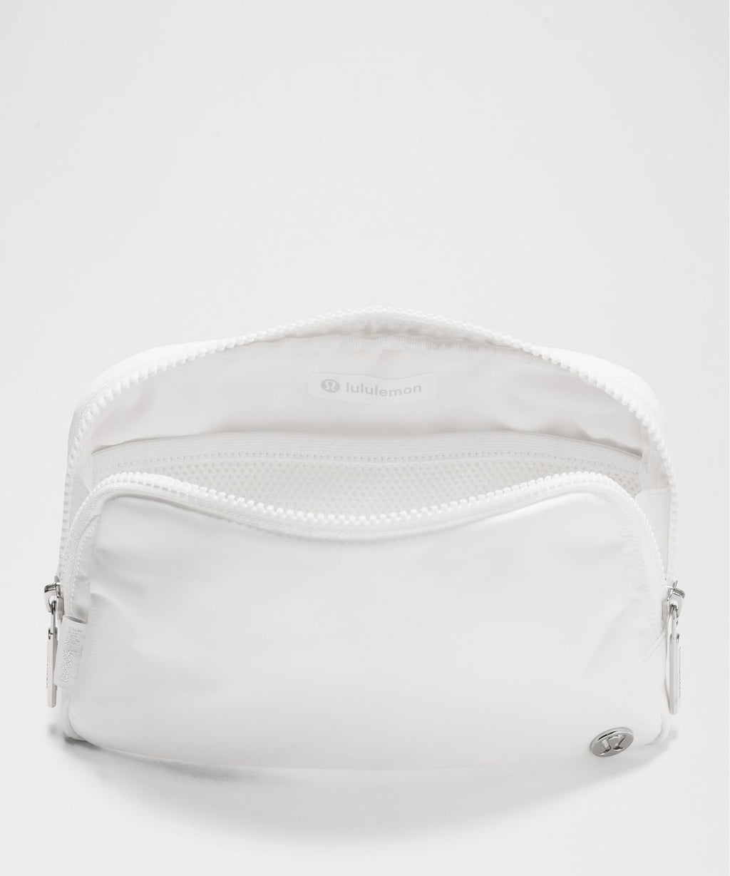 Everywhere Belt Bag Large 2L White
