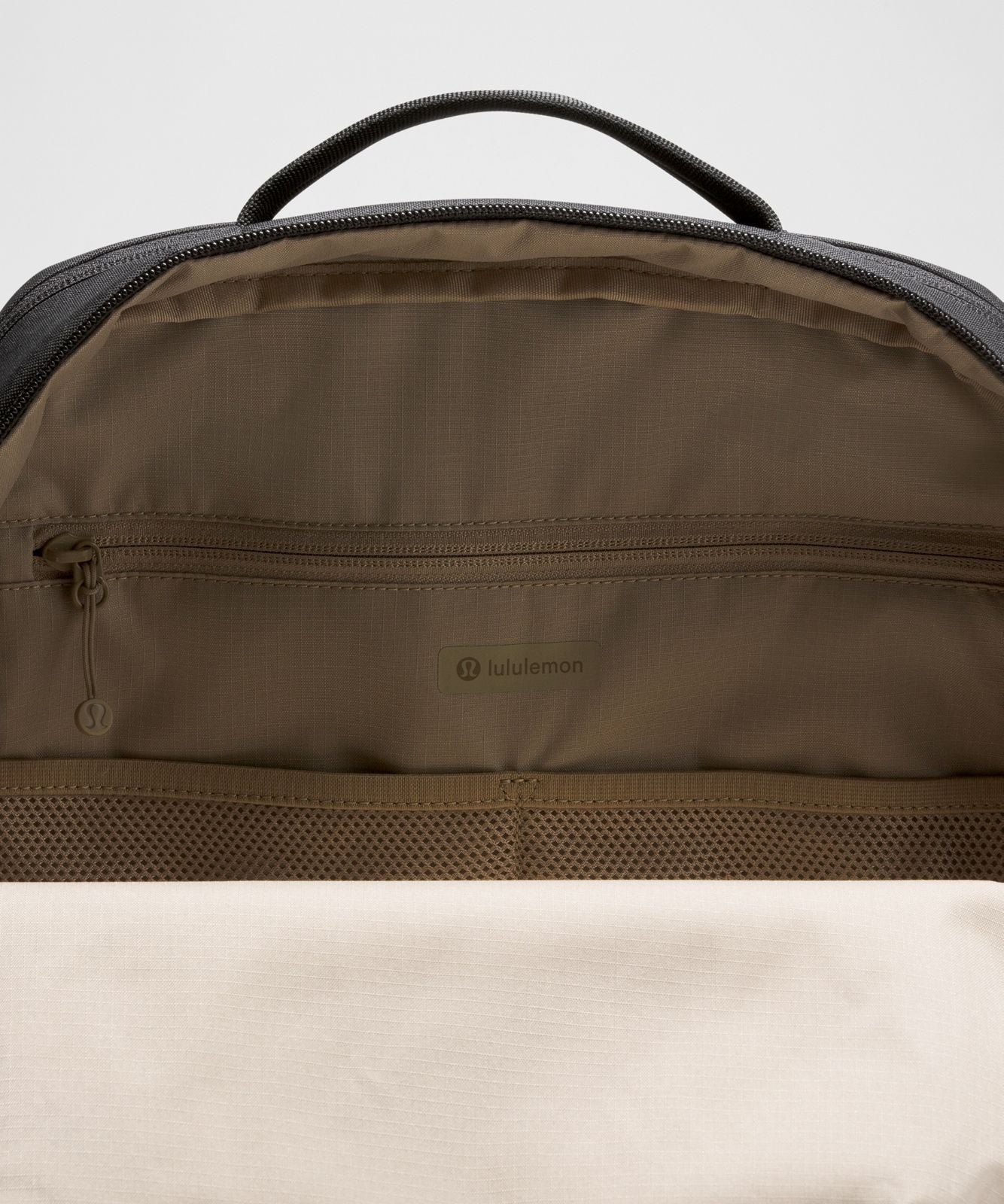 Double-Zip Backpack 22L *Tech Canvas Black