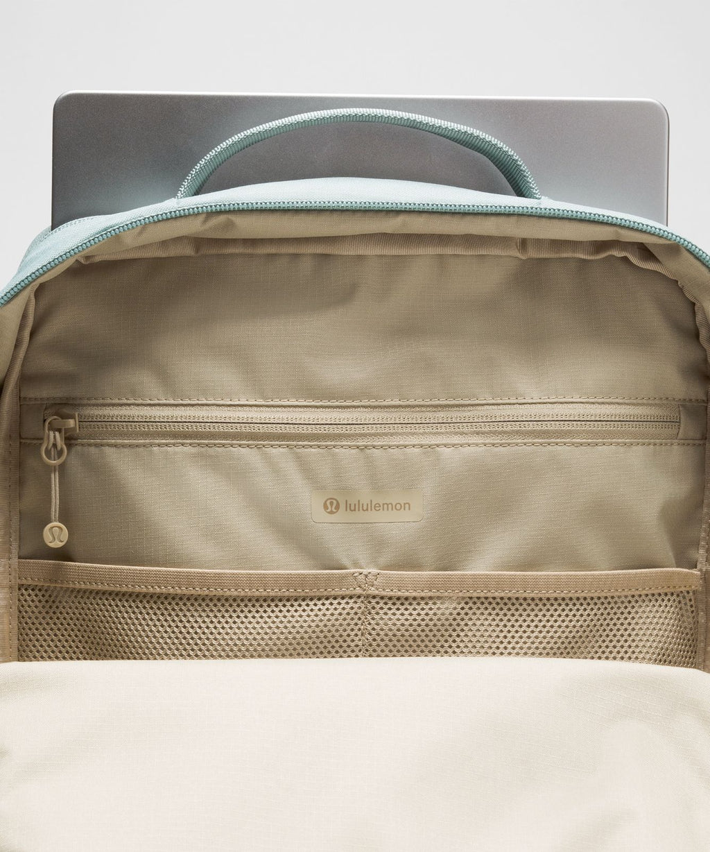 Double-Zip Backpack 22L *Tech Canvas Crater Blue