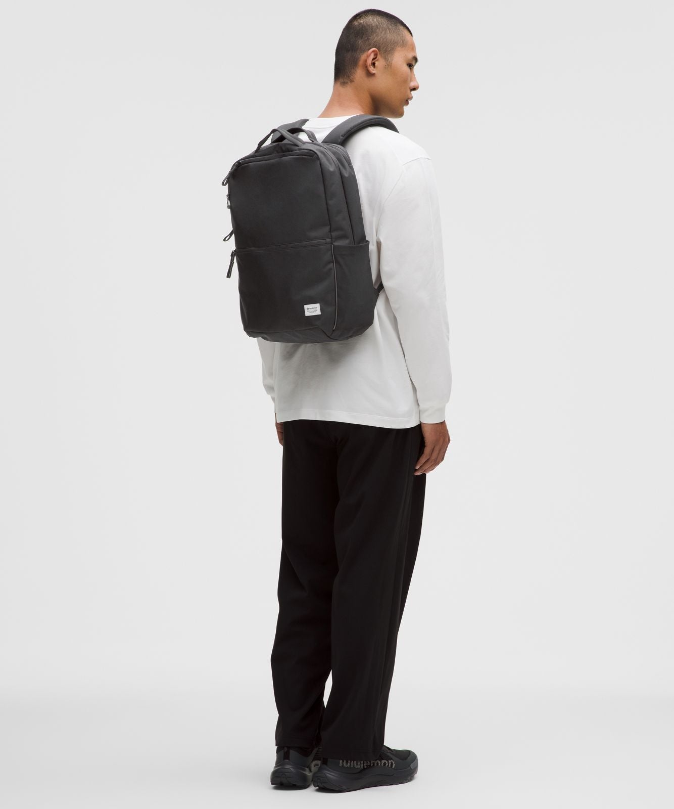 Double-Zip Backpack 22L *Tech Canvas Black/Graphite Grey