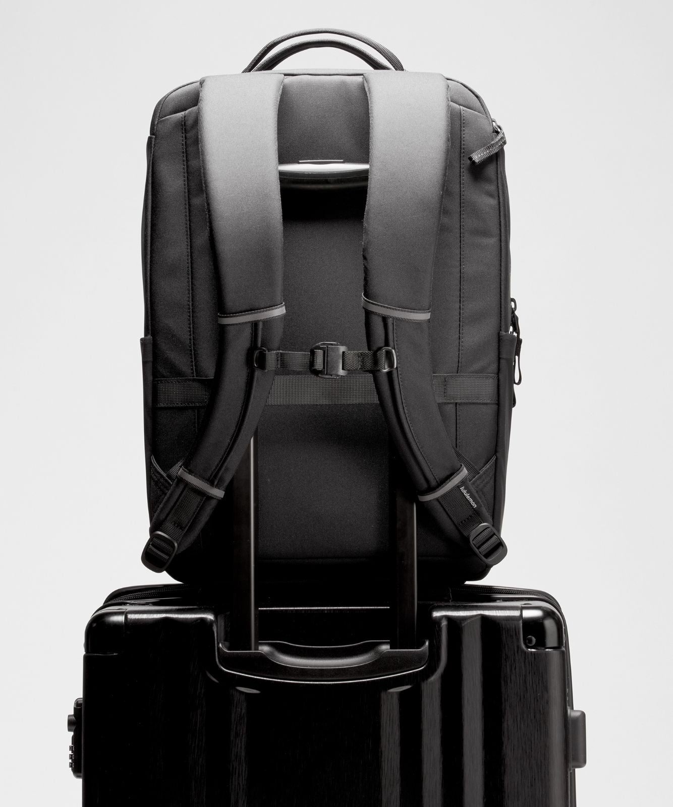 Double-Zip Backpack 22L *Tech Canvas Black/Graphite Grey