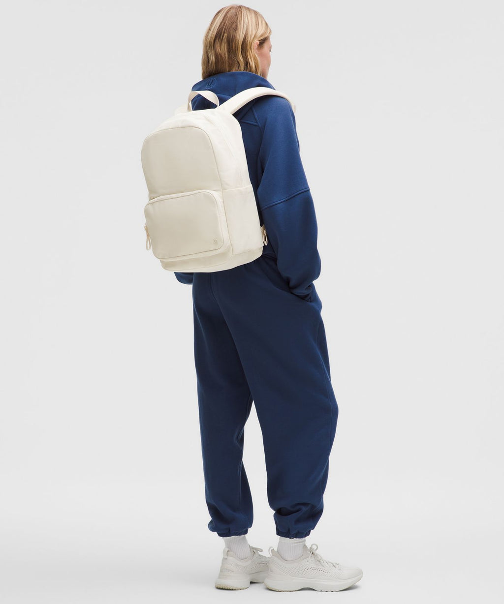 Everywhere Backpack 22L Light Ivory/Sheer Oak