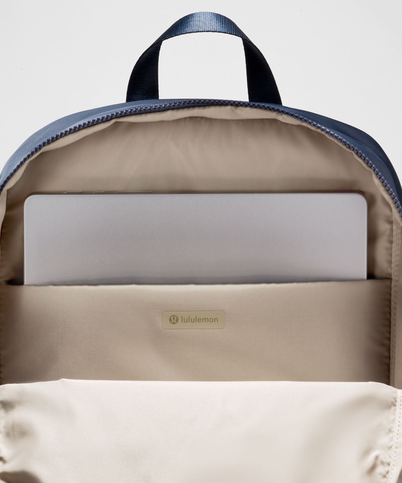 Everywhere Backpack 22L True Navy/Sheer Oak