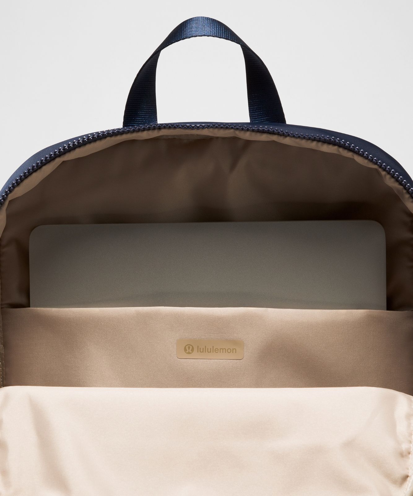 Everywhere Backpack 22L True Navy/Wacky Khaki