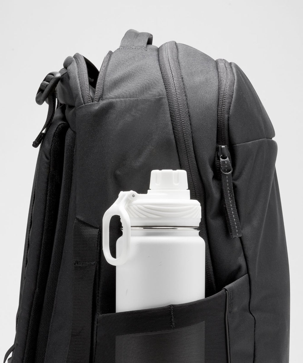 Triple-Zip Backpack 28L *Tech Canvas Black/Graphite Grey