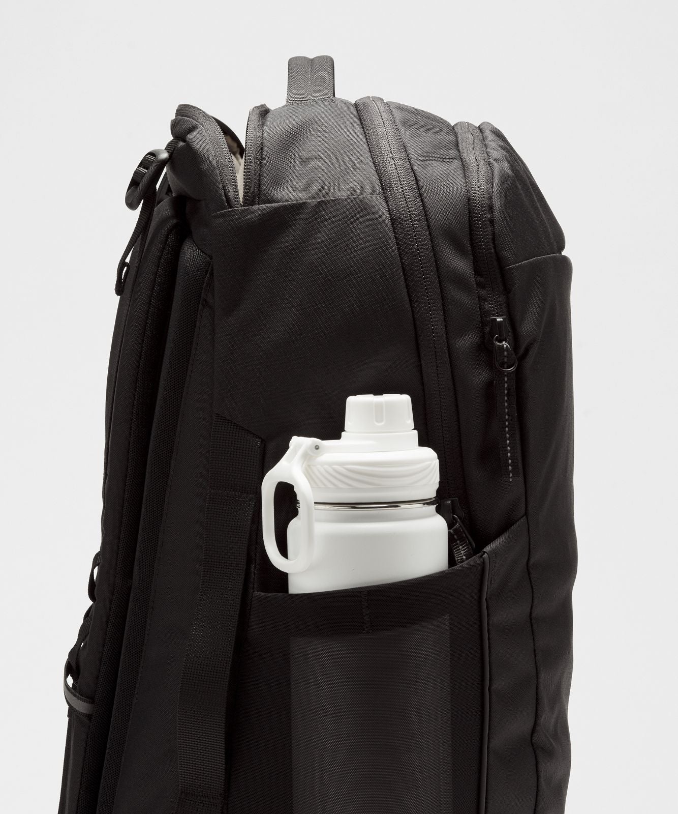 Triple-Zip Backpack 28L *Tech Canvas Black/Traverse Grey