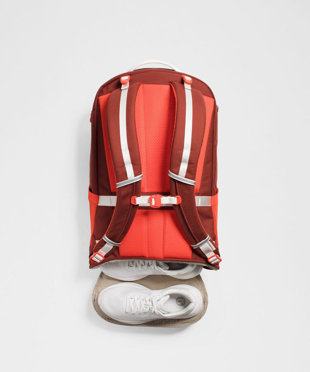 Scuba Backpack 32L *Paracord Cranberry Charm/Cherry Ember/Light Ivory