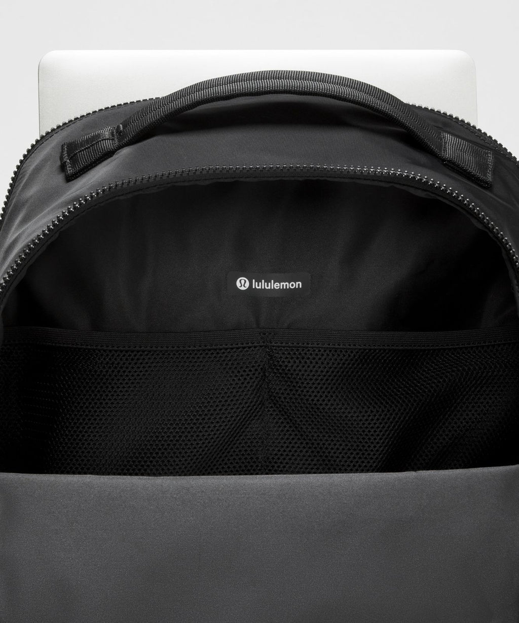New Crew Backpack Large 30L Black