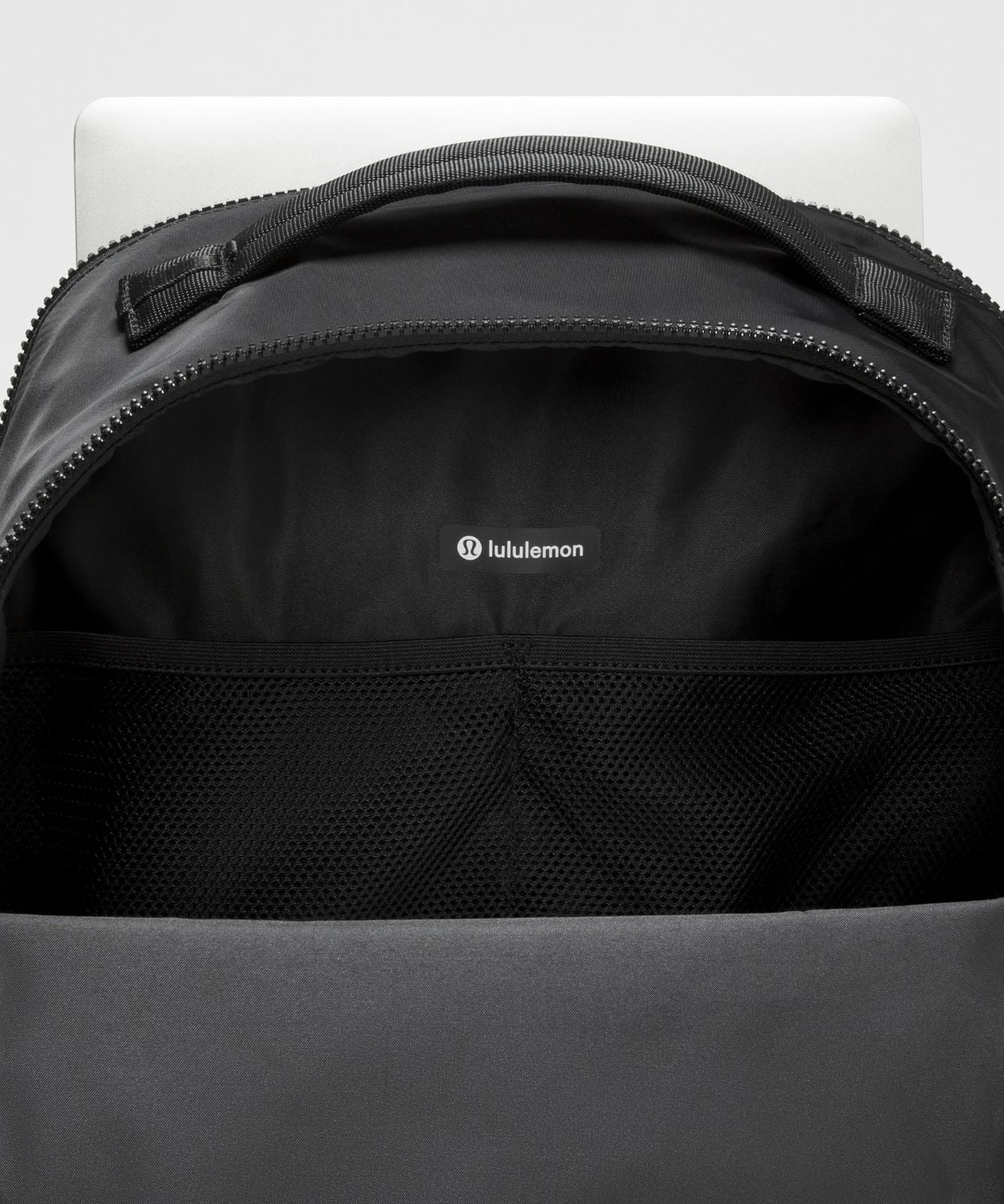 New Crew Backpack Large 30L Black