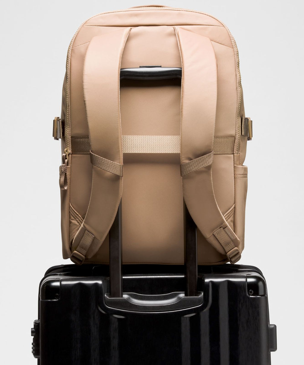 New Crew Backpack Large 30L Sand