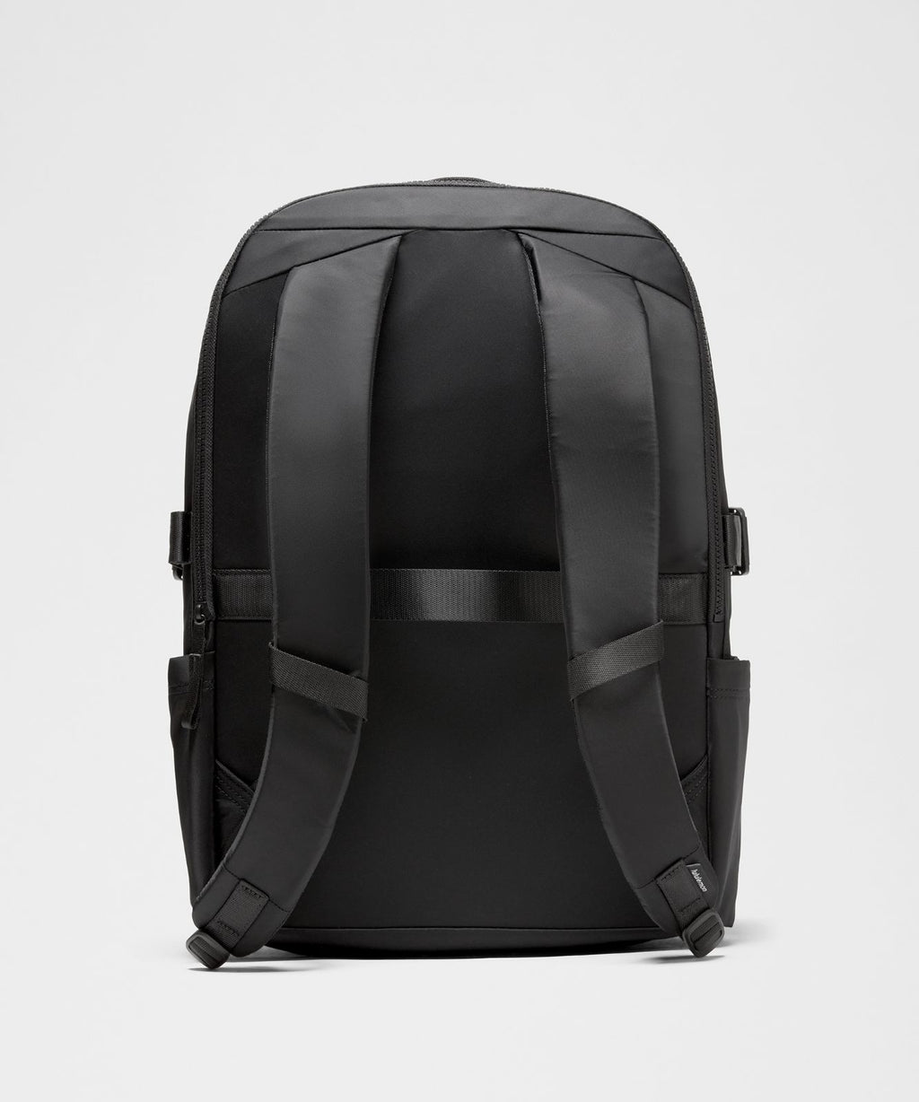 New Crew Backpack Large 30L Black/Graphite Grey