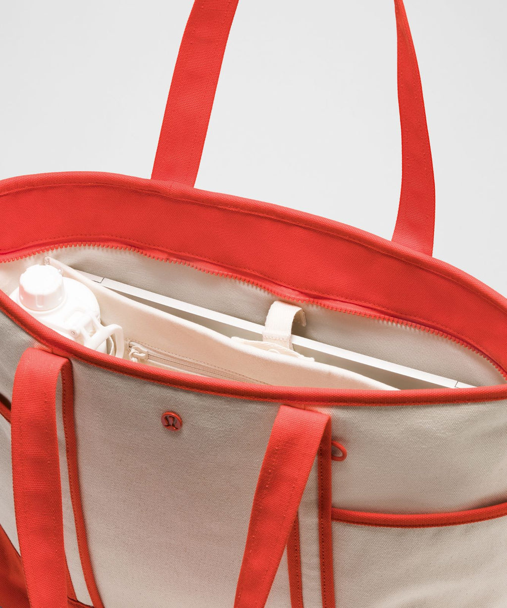 Daily Multi-Pocket Zip-Top Tote Bag 18L Natural/Cherry Ember