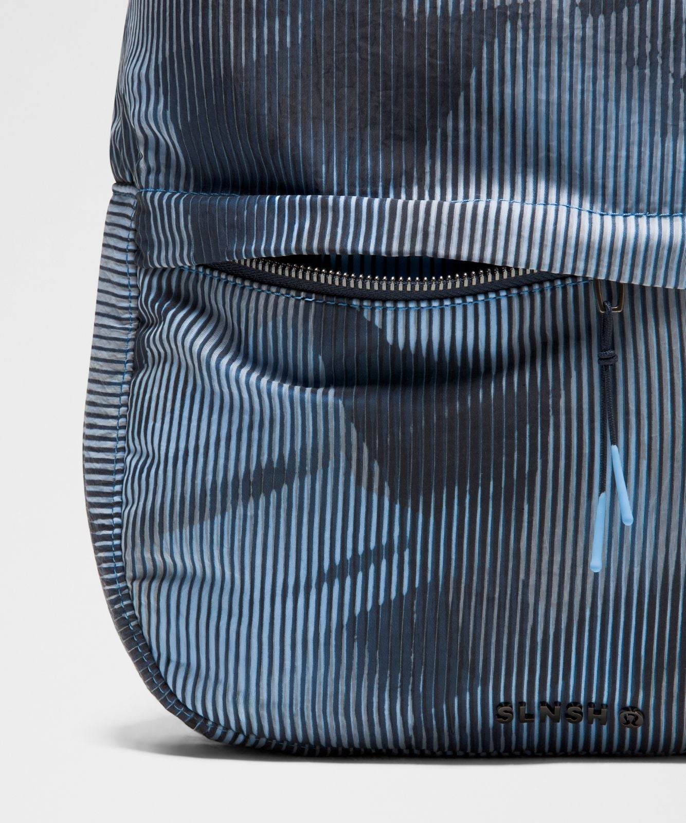 Rolltop Crossbody Bag 5.5L *SLNSH Collection True Navy