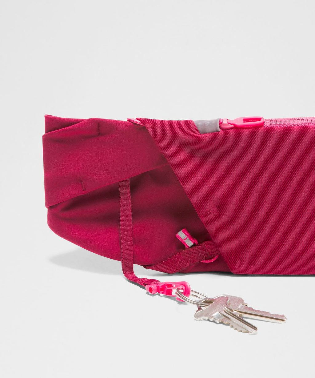 Fast and Free Distance Running Belt Raspberry Rave/Flamingo Fun Tone