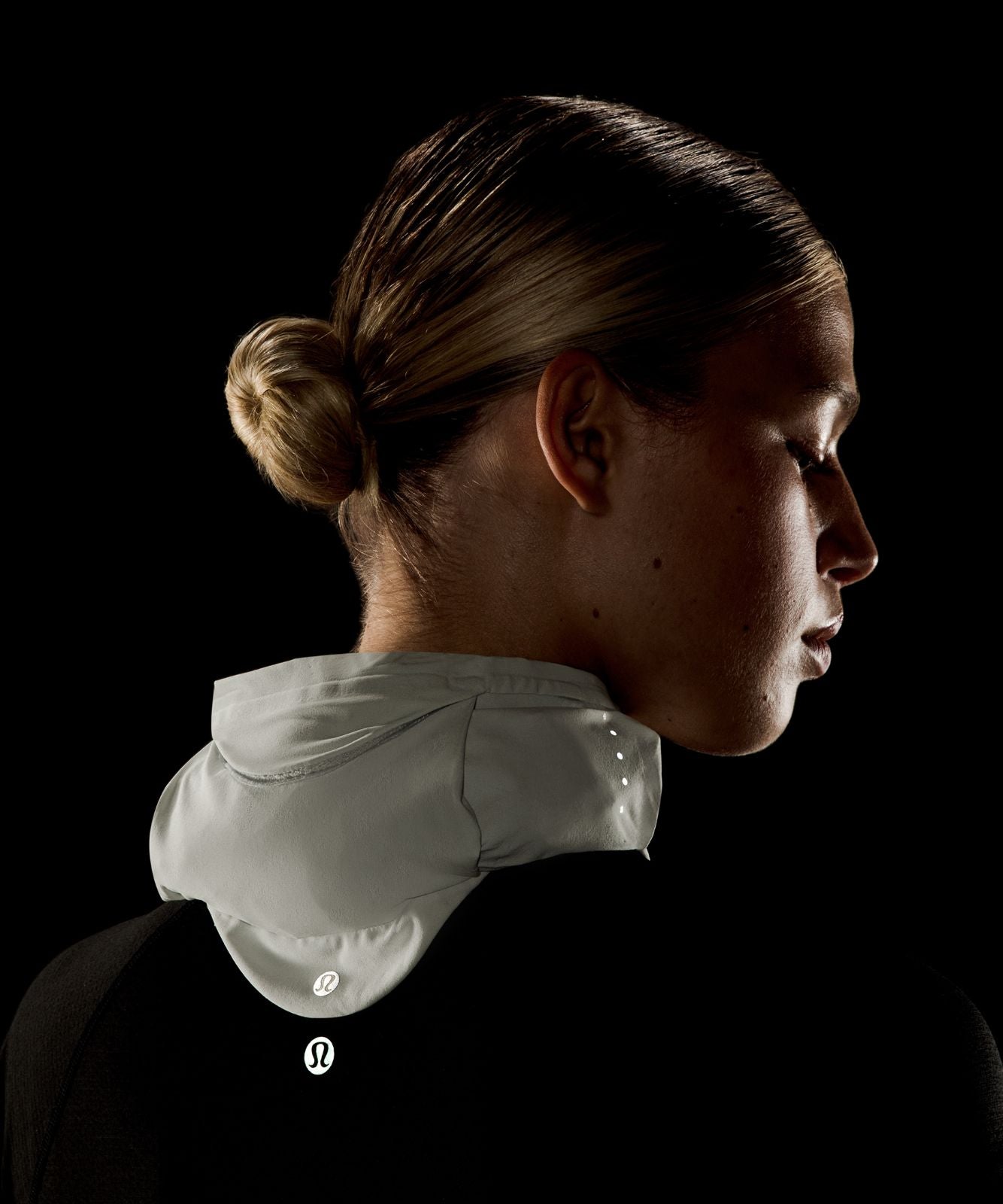 lululemon Go Further Cooling Ice Neck Wrap Vapor
