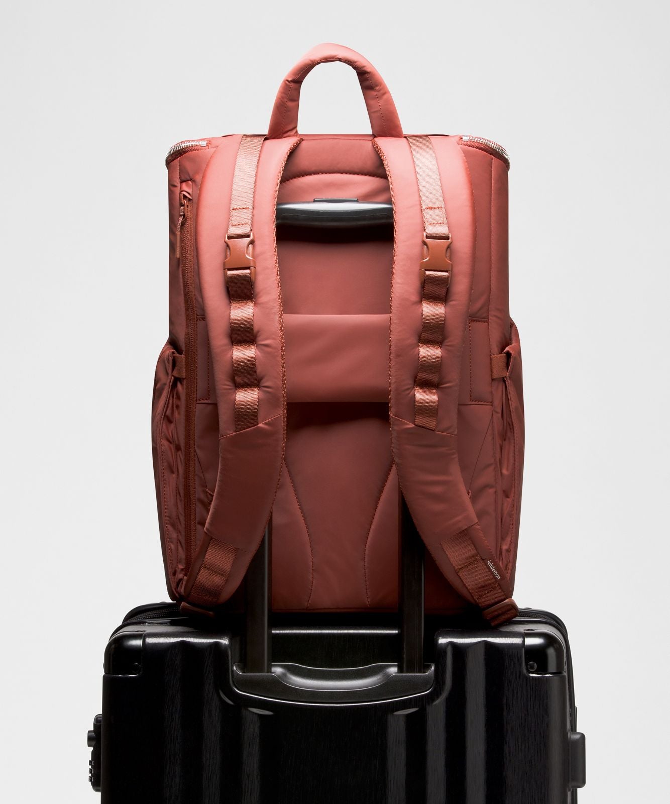 New Parent Backpack 22L Cranberry Charm/Silver