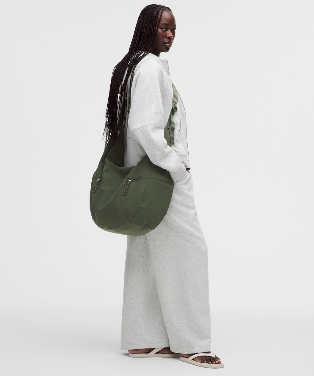 Extra-Large Slouchy Shoulder Bag 24L Sassy Sage